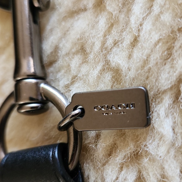 NWT IOB Coach Men's Flask & Key Holder Boxed Set 🖤🔑🍸❤️ - Picture 11 of 16